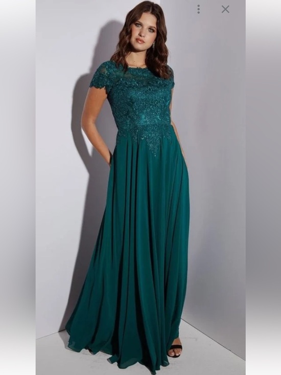 Eureka Dresses & Skirts - Eureka Formal Teal A-line Evening Gown, Size 8-10